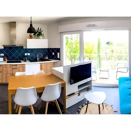 Apartment Superbe Exterieur, 2 Chambres, Parking