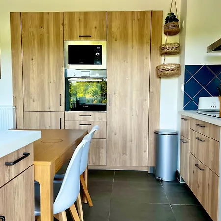 Superbe Exterieur, 2 Chambres, Parking * La Rochelle (Charente-Maritime)
