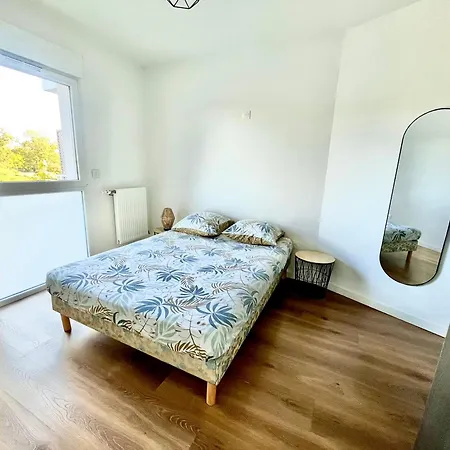 Superbe Exterieur, 2 Chambres, Parking